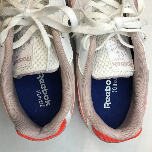 Reebok Women's Classic Harman Ripple Sneaker - Picture 8 of 10